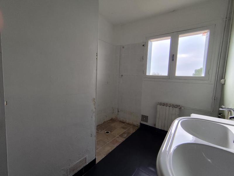 Maison - 180 m² - 8 pièces