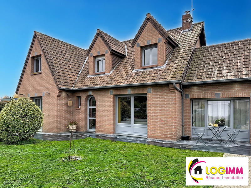 Maison - 187 m² - 9 pièces