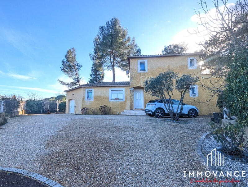 Maison - 138 m² - 5 pièces