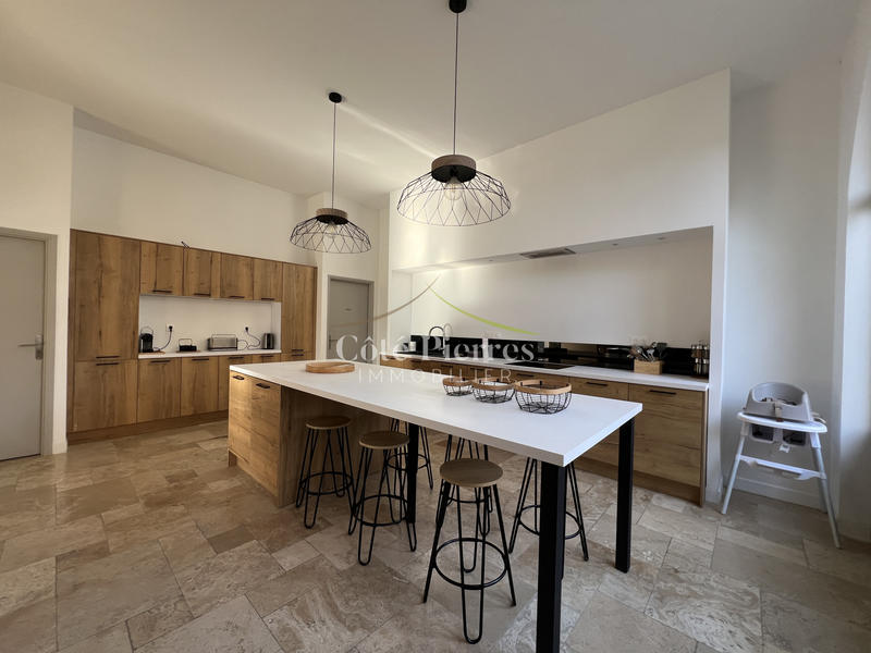 Bastide - 236 m² - 6 pièces