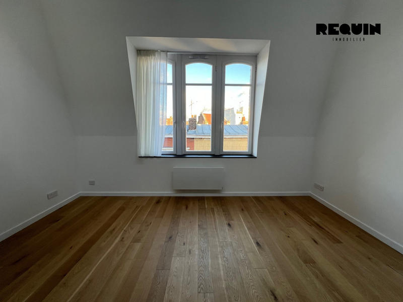 Appartement - 94 m² - 5 pièces