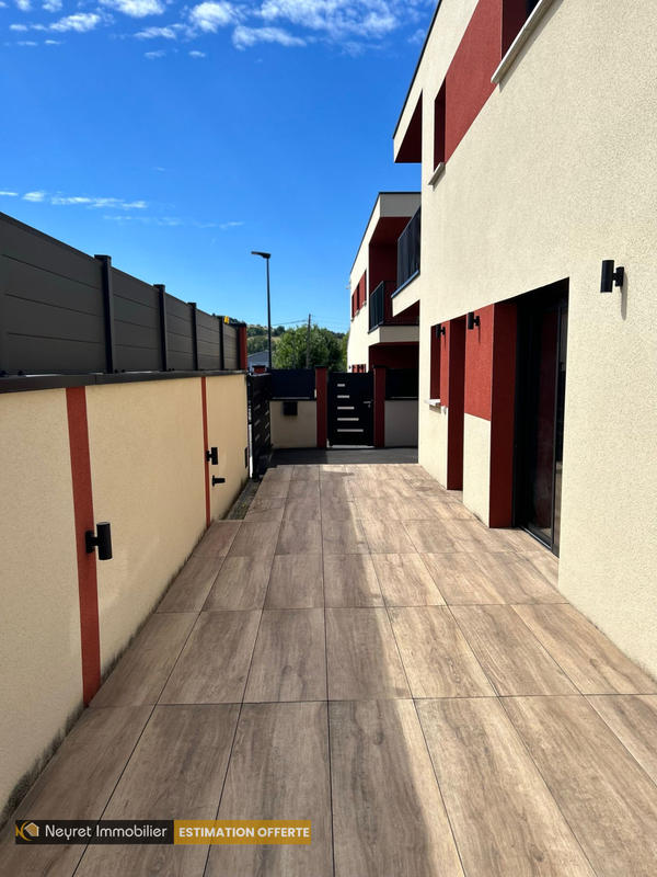 Maison - 122 m² - 5 pièces