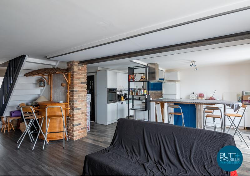 Maison - 137 m² - 6 pièces