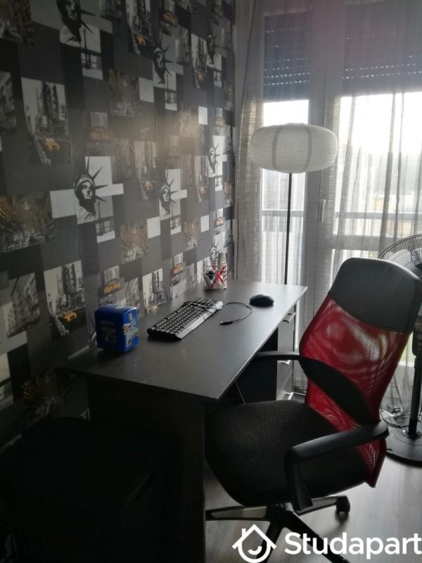 Chambre - 12 m² - 1 pièce