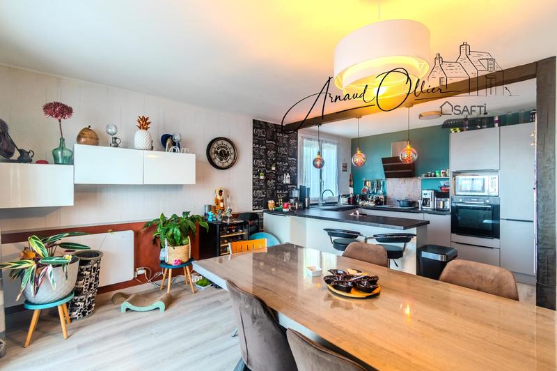 Appartement - 84 m² - 4 pièces