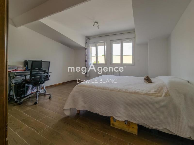 Maison - 93 m² - 4 pièces