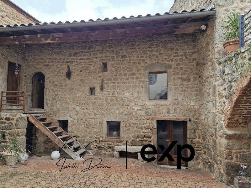 Maison ancienne - 181 m² - 8 pièces