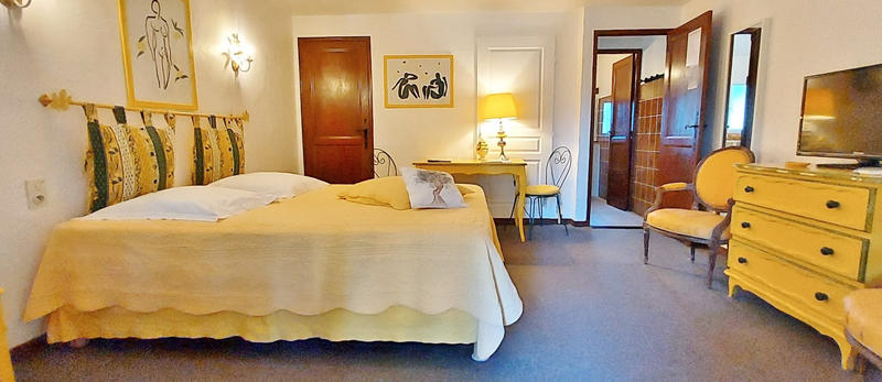 Maison - 480 m² - 16 pièces