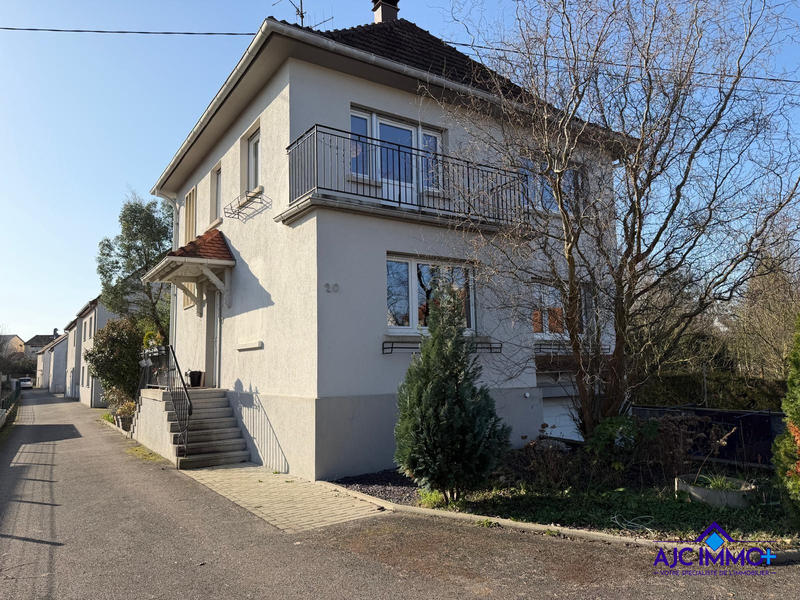 Maison - 135 m² - 6 pièces