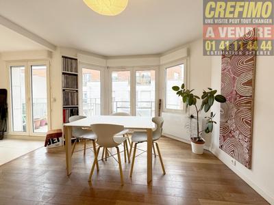 Appartement - 93 m² - 4 pièces