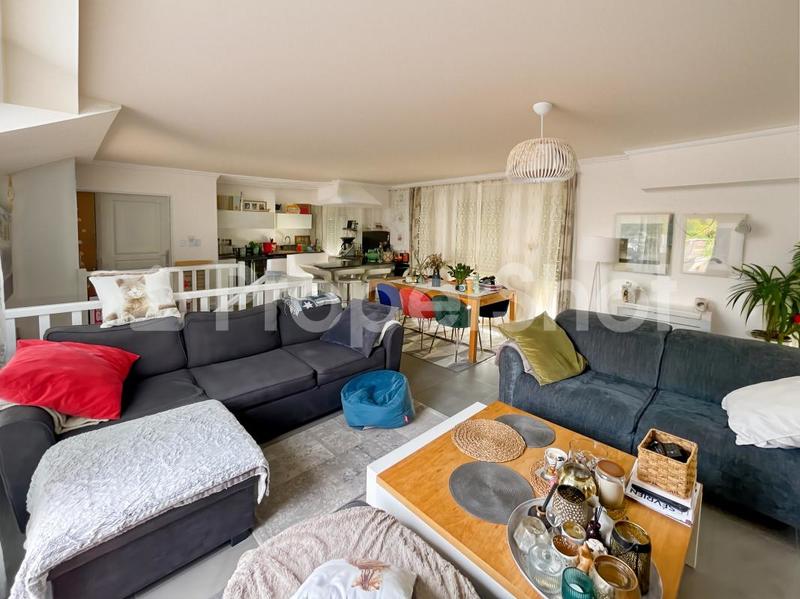 Appartement - 100 m² - 4 pièces