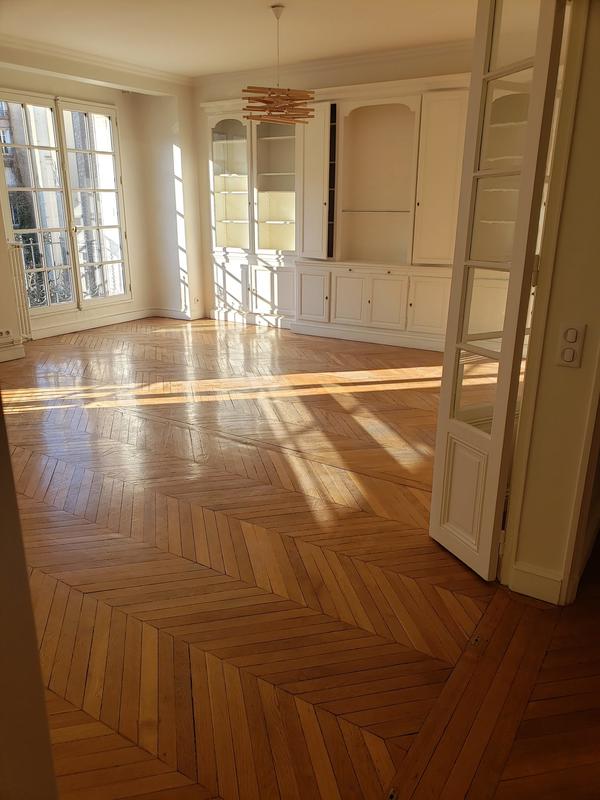 Appartement - 155 m² - 5 pièces