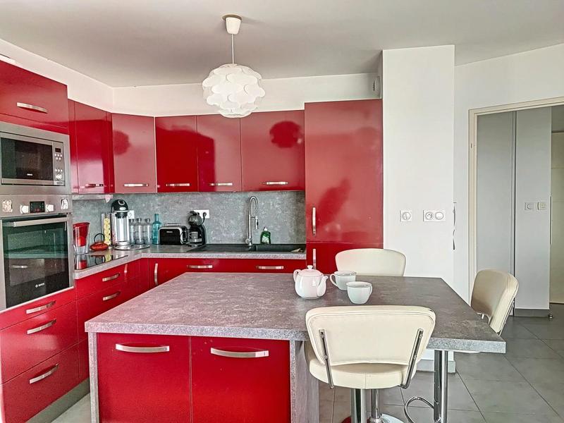 Appartement ancien - 66 m² - 3 pièces