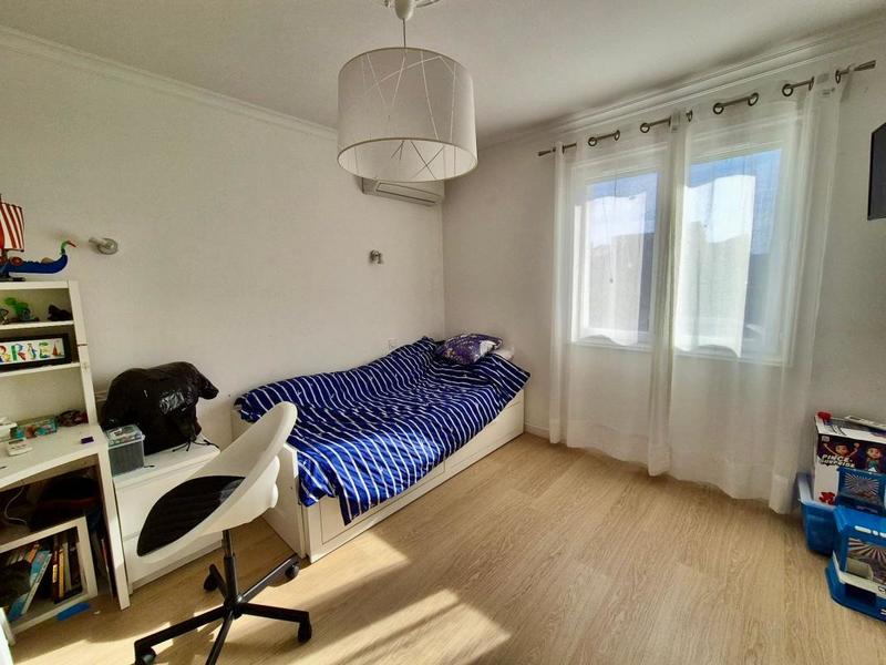 Maison - 213 m² - 5 pièces