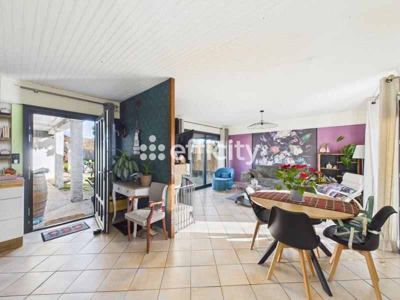 Pavillon - 120 m² - 4 pièces