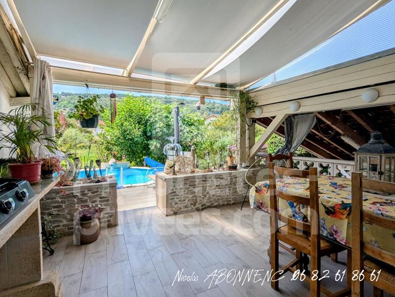 Maison - 166 m² - 7 pièces