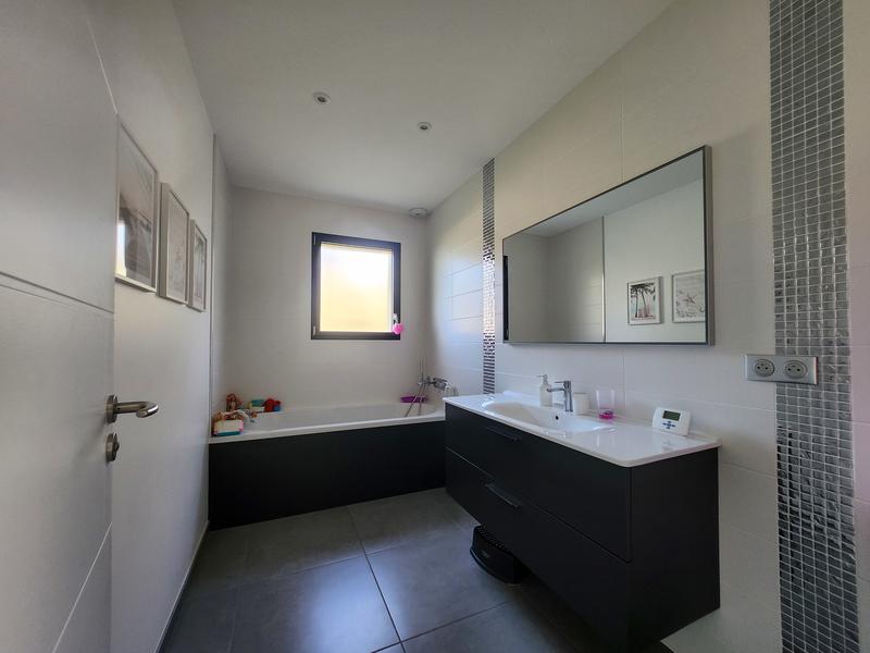 Maison - 149 m² - 6 pièces