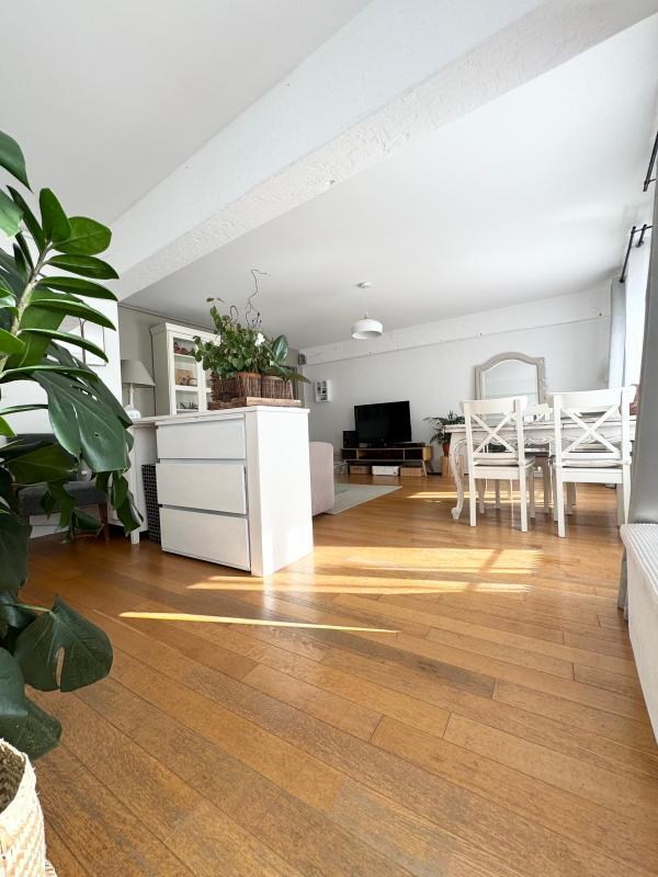 Appartement - 62 m² - 4 pièces