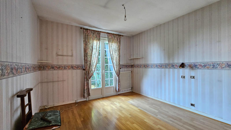 Maison - 185 m² - 7 pièces