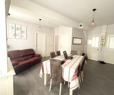 Appartement - 82 m² - 4 pièces