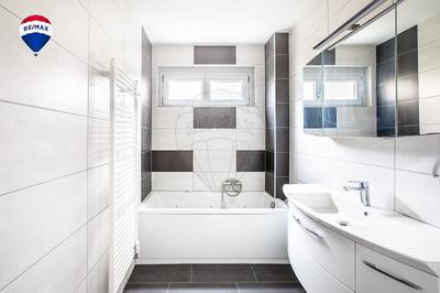 Appartement - 122 m² - 5 pièces