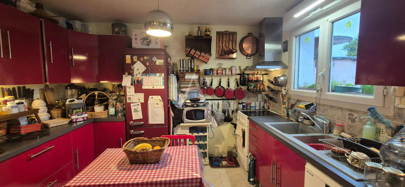 Maison - 80 m² - 5 pièces