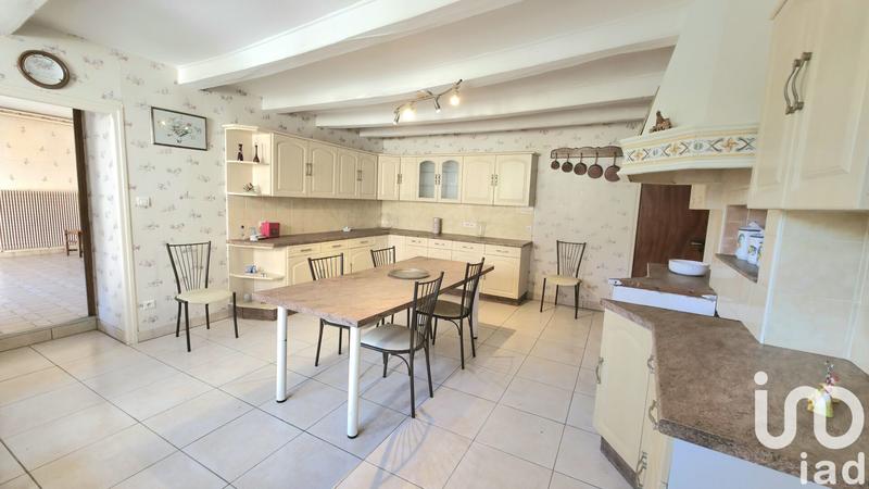 Maison - 245 m² - 9 pièces
