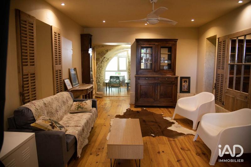 Maison - 434 m² - 11 pièces