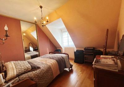 Maison - 142 m² - 6 pièces