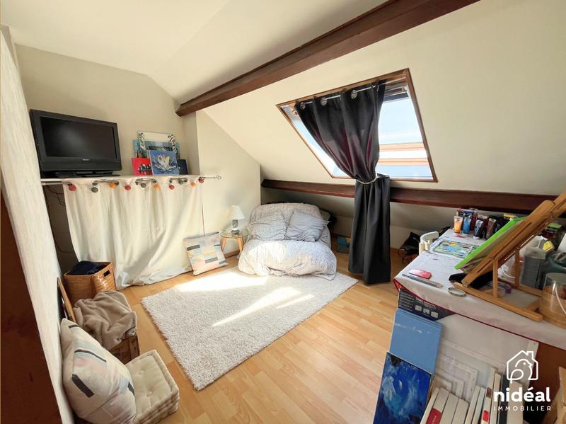 Maison - 90 m² - 5 pièces