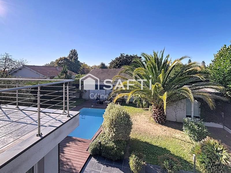 Maison - 175 m² - 6 pièces