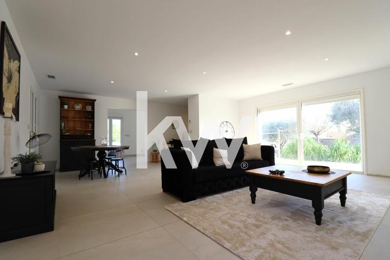 Maison - 92 m² - 2 pièces