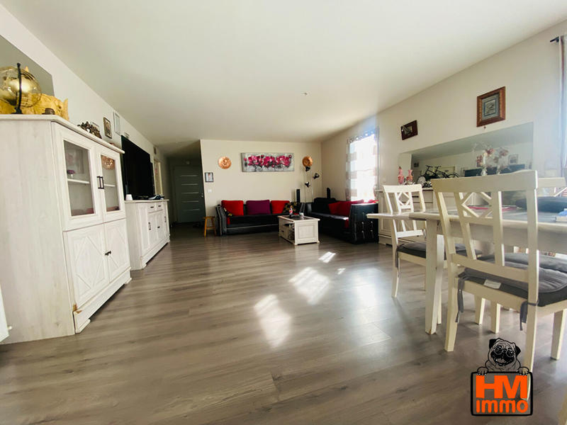 Maison - 99 m² - 5 pièces