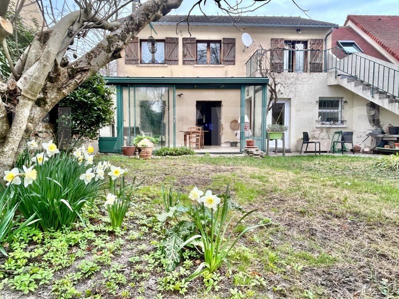 Maison - 120 m² - 4 pièces