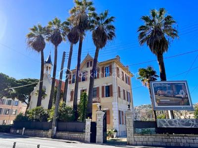 Immeuble - 240 m² - 12 pièces