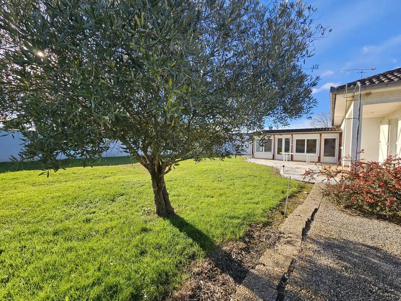 Maison - 121 m² - 6 pièces