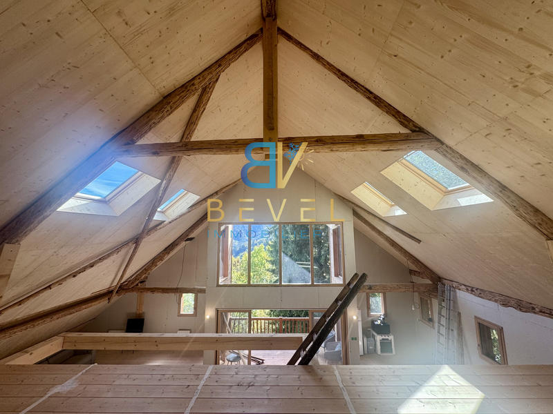 Châlet - 188 m² - 6 pièces