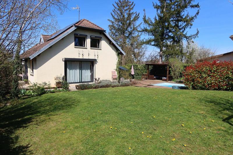 Maison traditionnelle - 130 m² - 6 pièces