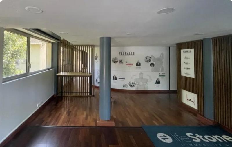 Local d'activités - 246 m²