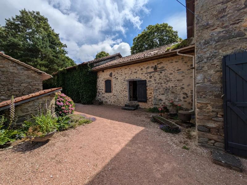 Maison de village - 184 m² - 6 pièces
