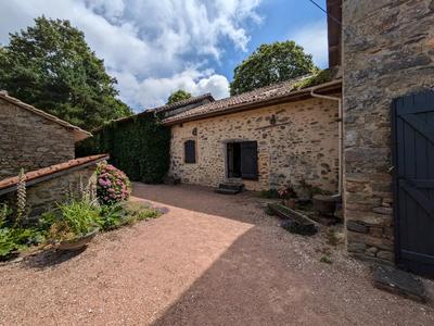 Maison de village - 184 m² - 6 pièces