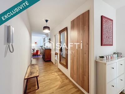 Appartement - 100 m² - 4 pièces