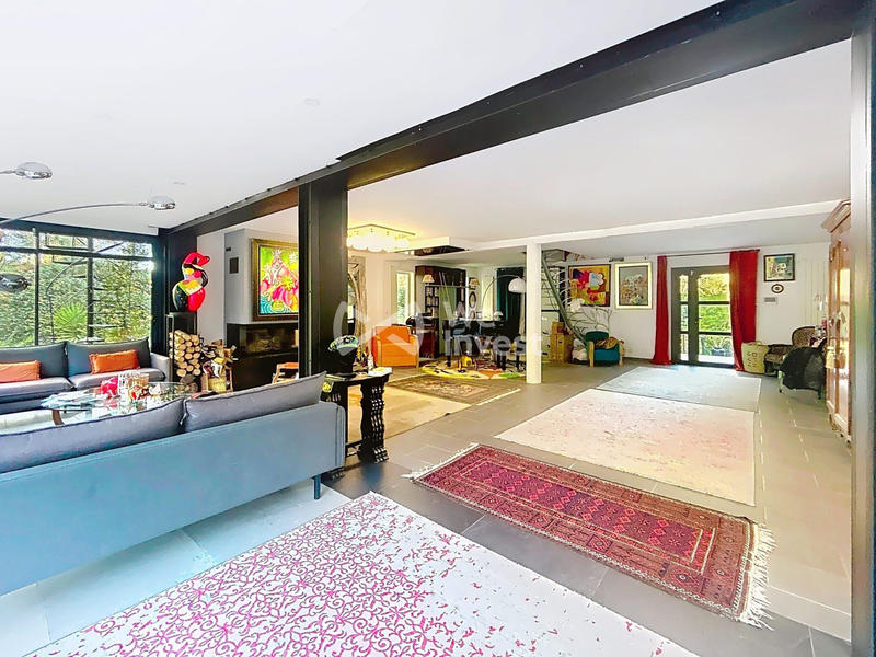 Villa - 370 m² - 8 pièces