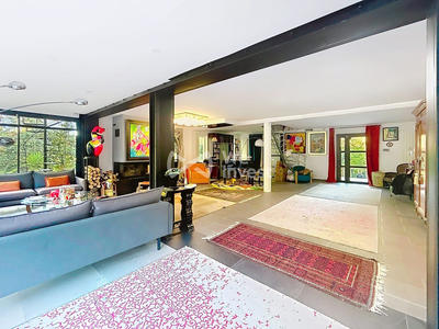 Villa - 370 m² - 8 pièces