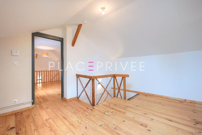 Maison - 152 m² - 8 pièces