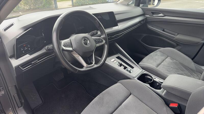 Volkswagen Golf VIII 2.0 Tdi 150 Dsg7 Style