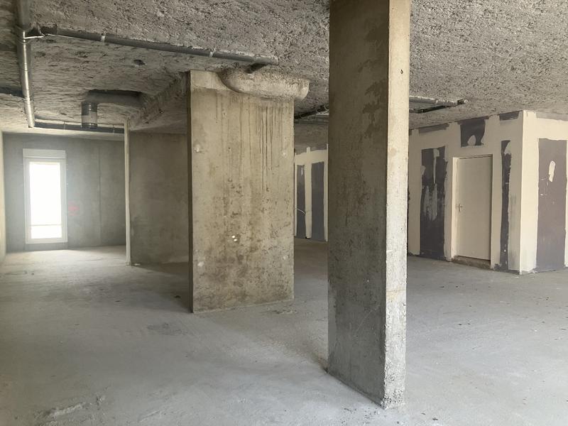 Local d'activités - 179 m²