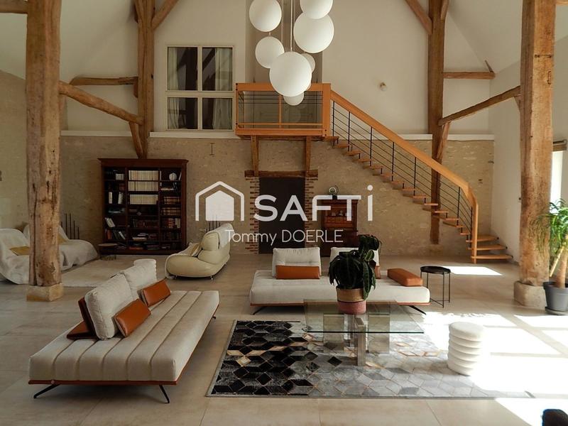 Propriété - 470 m² - 10 pièces