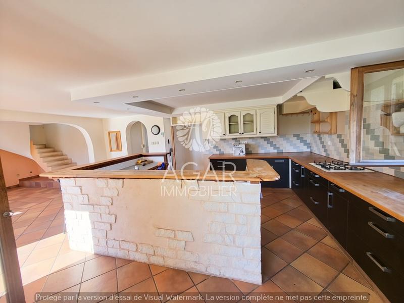 Maison - 139 m² - 5 pièces