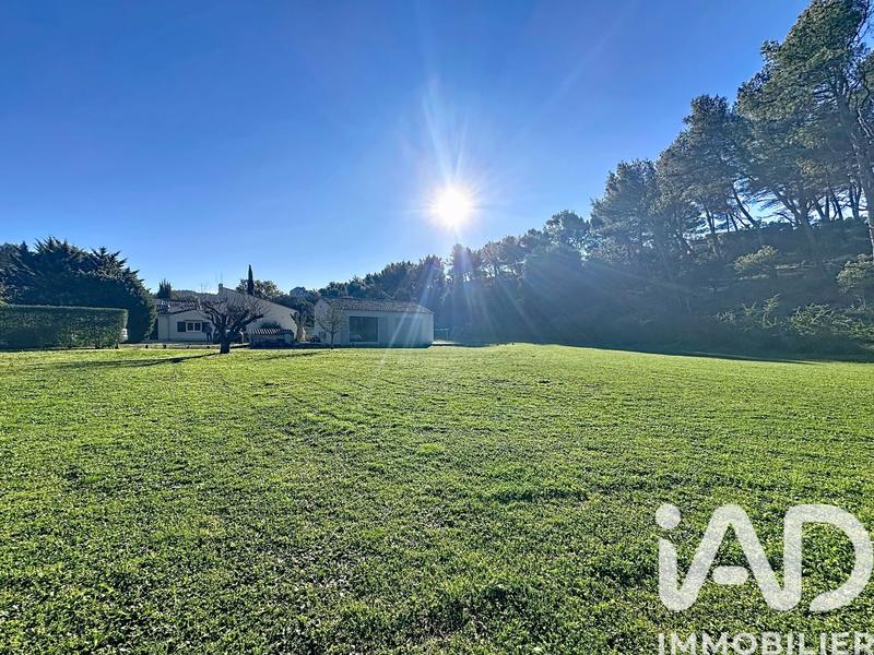 Maison - 230 m² - 8 pièces